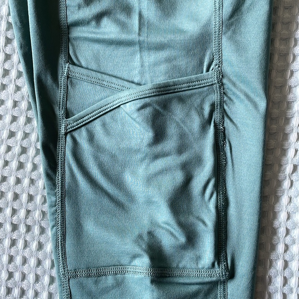Black Heart Equestrian Leggings - Picture 4 of 11